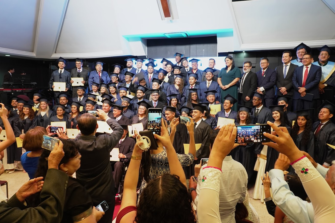 Graduación P.56